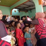 HALOCOKO ICE CREAM CAB.GORONTALO MEMBERIKAN EDUKASI KEPADA ANAK-ANAK JL MOH YAMIN III LIMBA B KOTA GORONTALO