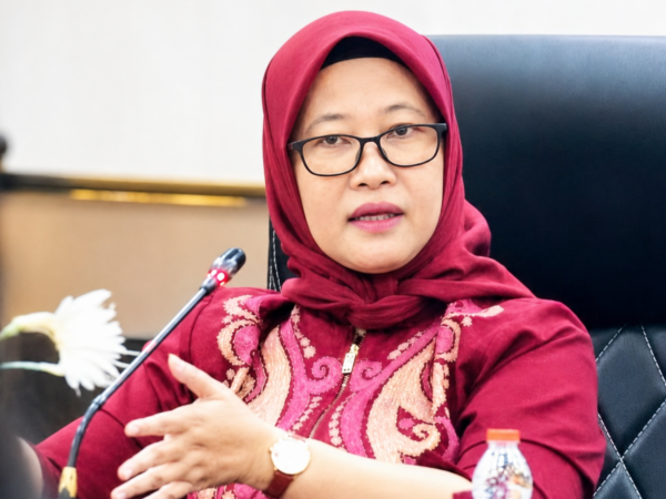 Sambutan Dekan Fakultas Hukum pada Yudisium 63 Sarjana Hukum Fakultas Hukum UNISAN Gorontalo